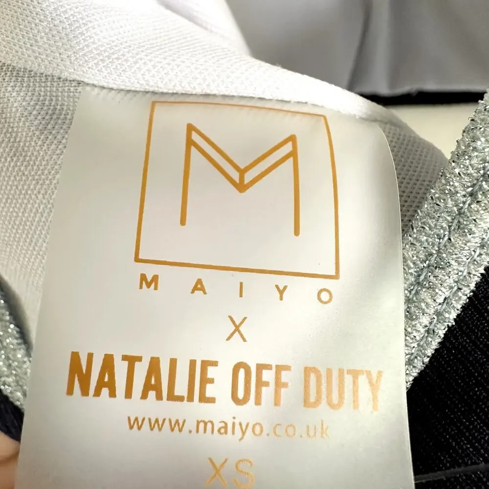 MAIYO Natalie Off Duty Bikini Top Sleeveless Scoop Neck Button Details Blue XS